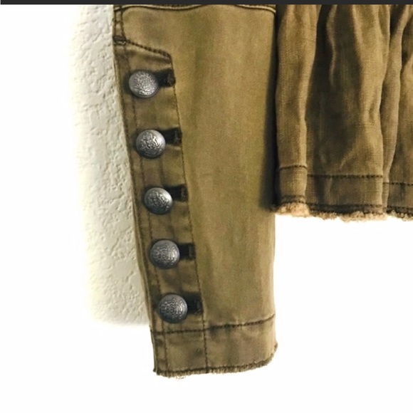 Free people ruffle hem military olive jacket - Picture 5 of 7